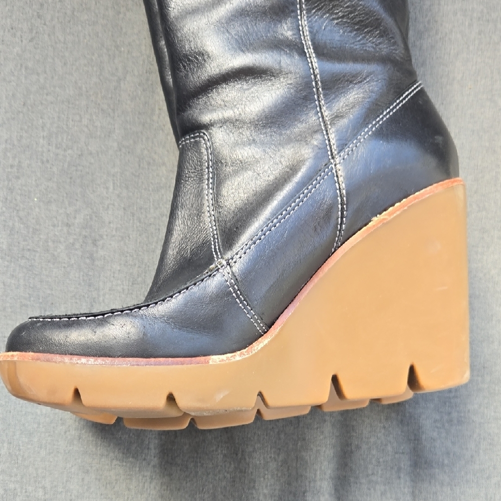 Michael Kors Black and Tan Heeled Boots - Picture 11 of 16